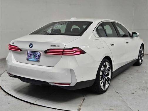 2024 BMW i5 eDrive40