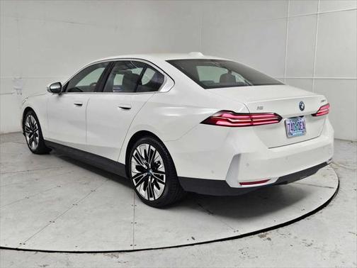 2024 BMW i5 eDrive40