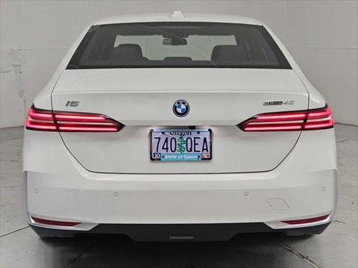 2024 BMW i5 eDrive40