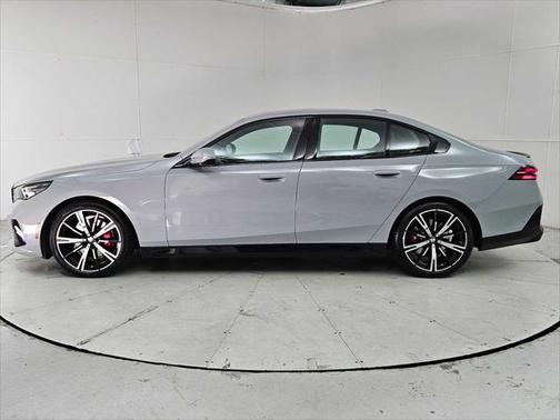 2024 BMW 530 i xDrive