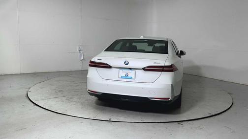 2024 BMW 530 xDrive