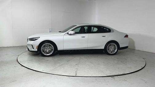 2024 BMW 530 xDrive
