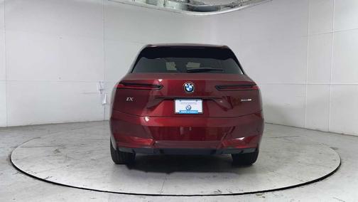 2026 BMW iX xDrive60