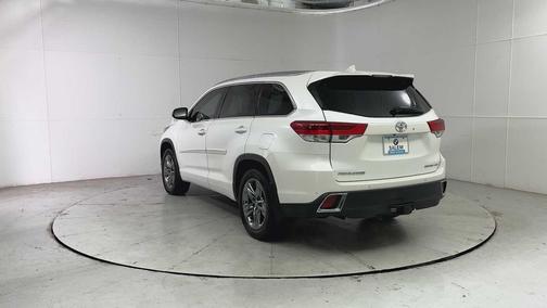 Blizzard Pearl 2017 Toyota Highlander Limited Platinum