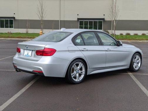 2018 BMW 330e iPerformance