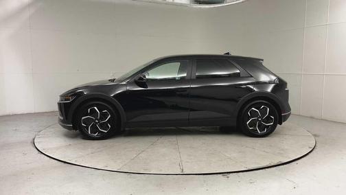Abyss Black 2024 Hyundai IONIQ 5 SE
