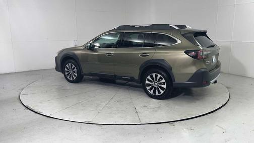 2023 Subaru Outback Touring