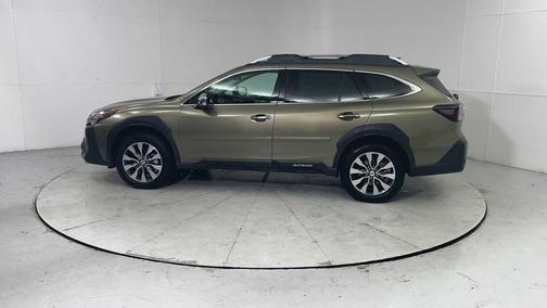 2023 Subaru Outback Touring
