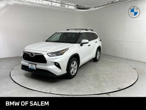 Wind Chill Pearl 2023 Toyota Highlander LE