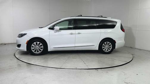 2018 Chrysler Pacifica Touring-L Plus