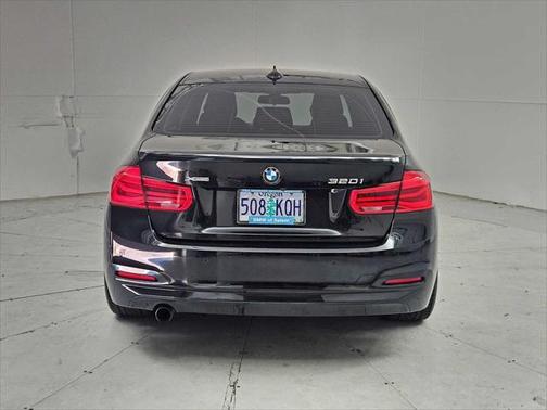 2016 BMW 320 i