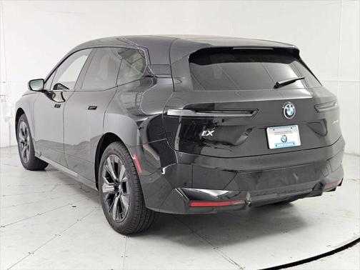 2025 BMW iX xDrive50