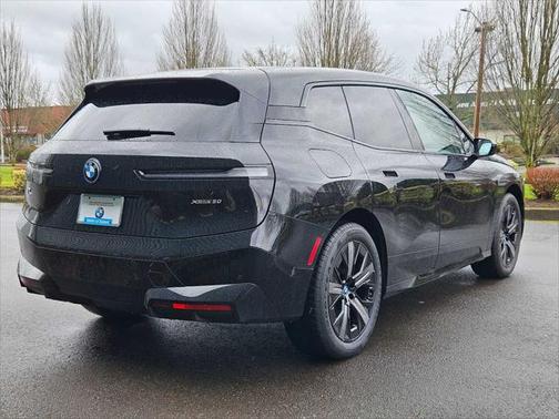 2025 BMW iX xDrive50