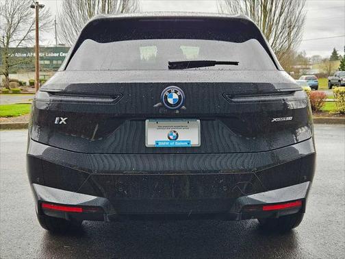 2025 BMW iX xDrive50