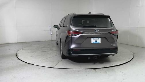 2022 Toyota Sienna Platinum 7 Passenger