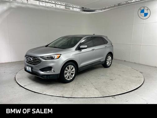 ICONIC SILVER 2022 Ford Edge Titanium