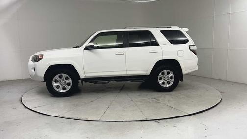 Super White 2016 Toyota 4Runner SR5