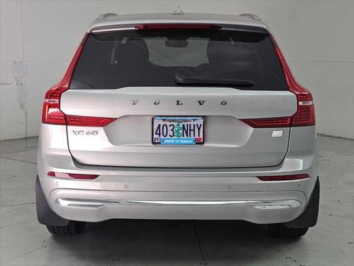 2022 Volvo XC60 Recharge Plug-In Hybrid T8 Inscription