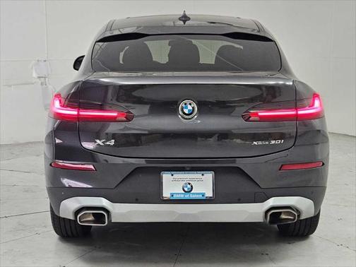 2025 BMW X4 xDrive30i