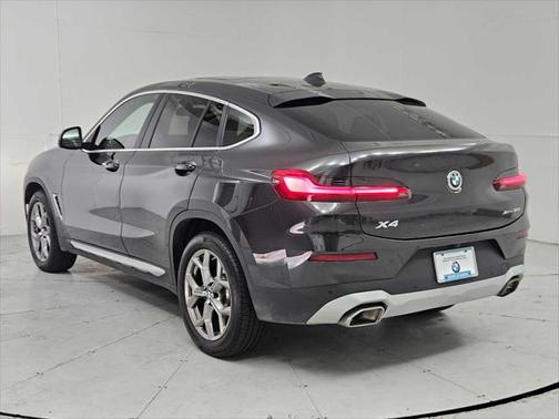 2025 BMW X4 xDrive30i