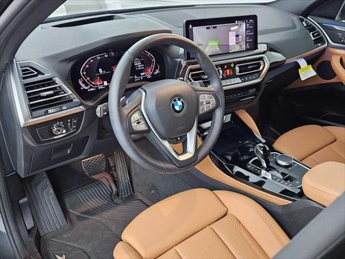 2025 BMW X4 xDrive30i