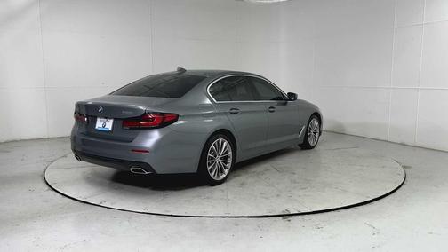 2023 BMW 530 i xDrive