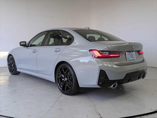 2025 BMW 330 i xDrive