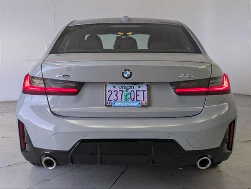 2025 BMW 330 i xDrive