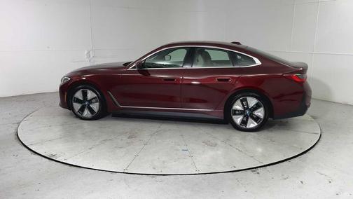 Aventurin Red Metallic 2023 BMW i4 Gran Coupe eDrive35