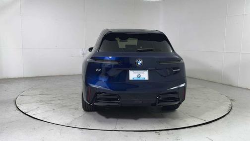 2026 BMW iX xDrive60