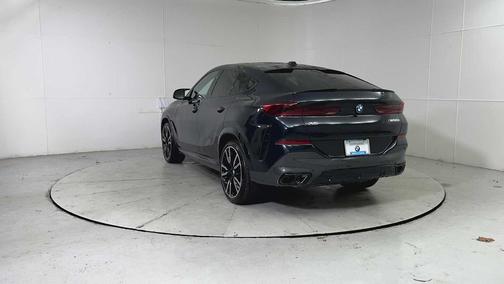 2026 BMW X6 M60i