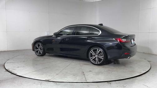 2022 BMW 330 xDrive