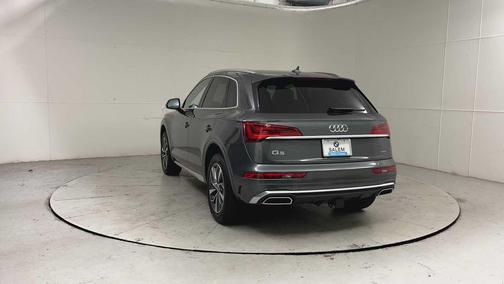 Daytona Gray Pearl Effect 2023 Audi Q5 45 S line Prestige
