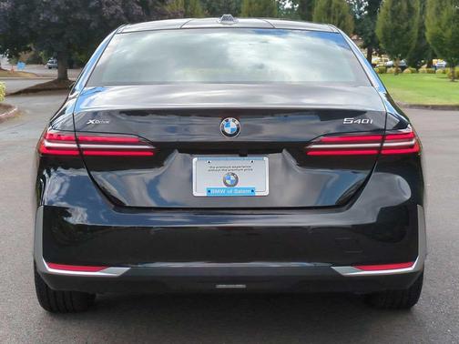 2026 BMW 540 i xDrive