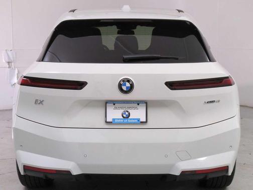 2026 BMW iX xDrive45