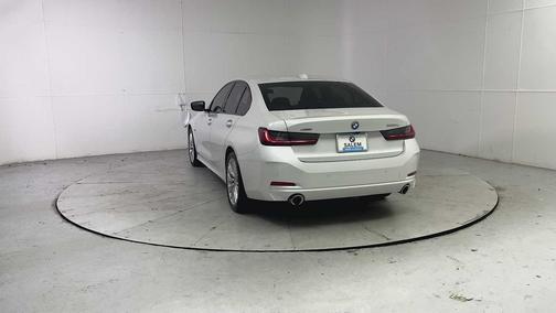 2023 BMW 330e xDrive