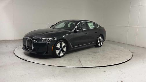 Black Sapphire Metallic 2026 BMW i4 Gran Coupe xDrive40