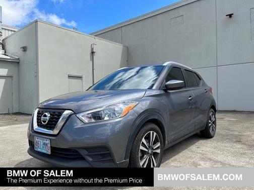 Photo 1 of 12 of 2019 Nissan Kicks SV
