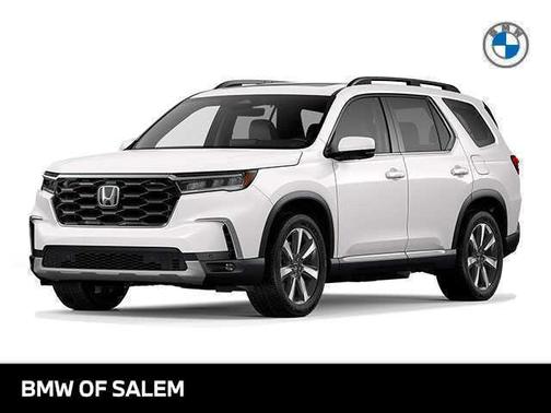 Platinum White Pearl 2023 Honda Pilot Touring 8-Passenger