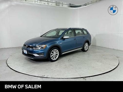 2017 Volkswagen Golf Alltrack TSI S