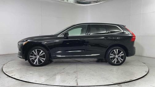 2023 Volvo XC60 B5 Plus Bright Theme