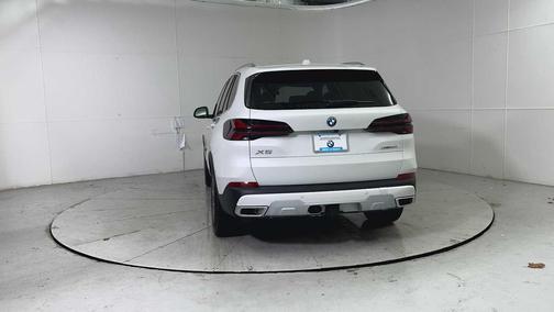 2026 BMW X5 PHEV xDrive50e