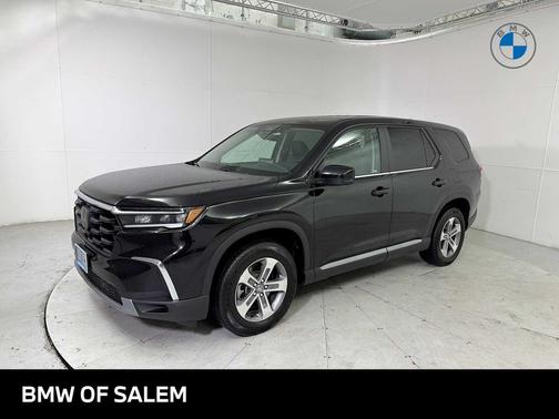 Crystal Black Pearl 2024 Honda Pilot EX-L