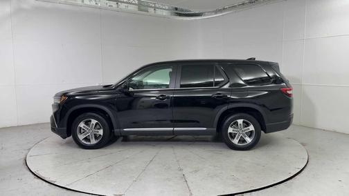 Crystal Black Pearl 2024 Honda Pilot EX-L