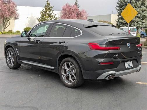 2023 BMW X4 xDrive30i
