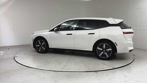 Alpine White 2026 BMW iX xDrive45