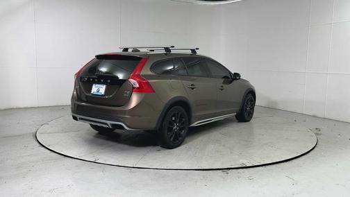 2015 Volvo V60 Cross Country T5
