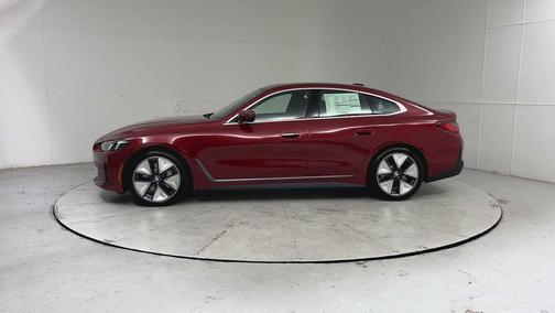 Vegas Red Metallic 2026 BMW i4 Gran Coupe xDrive40