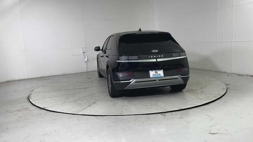 2024 Hyundai IONIQ 5 SE