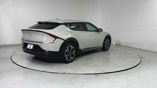 2022 Kia EV6 Wind